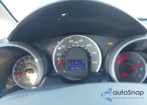 2010 Honda Fit из США, поврежденный, VIN JHMGE8H28AC000055